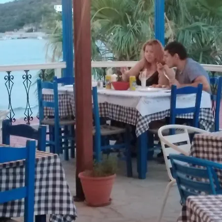 Szálloda Svetlana & Michalis Oasis 2*